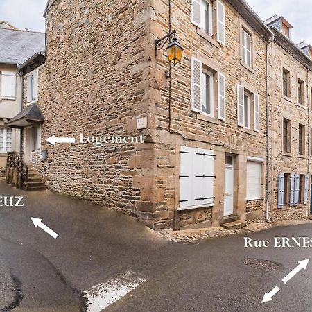 Logement Duplex Au Coeur De Treguier Appartement Buitenkant foto