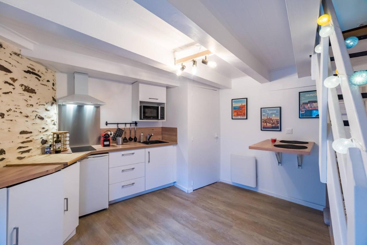 Logement Duplex Au Coeur De Treguier Appartement Buitenkant foto