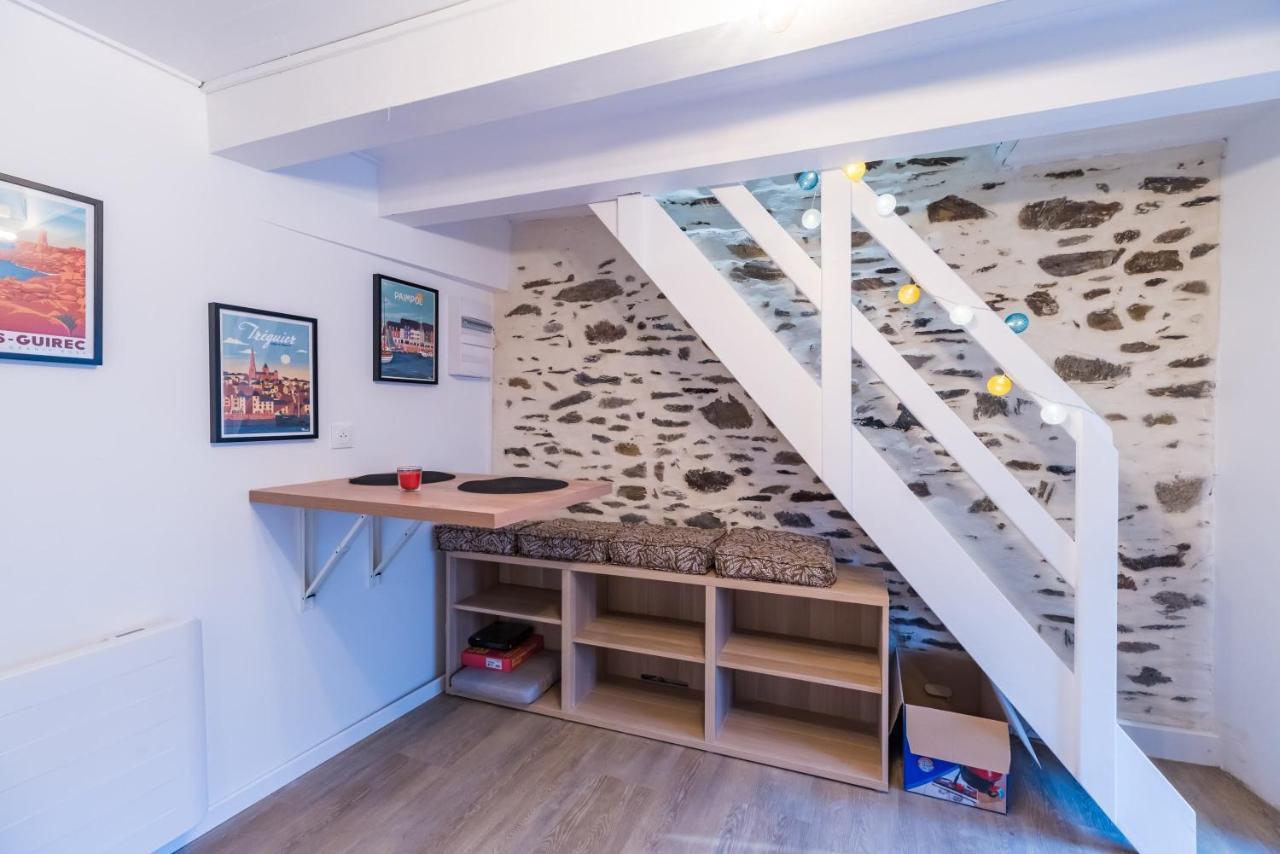 Logement Duplex Au Coeur De Treguier Appartement Buitenkant foto